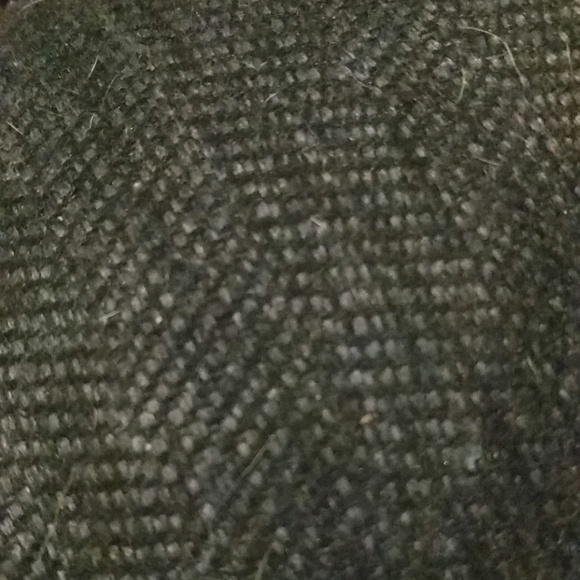 Meet your Posher, Lorraine - Picture 1 of 1